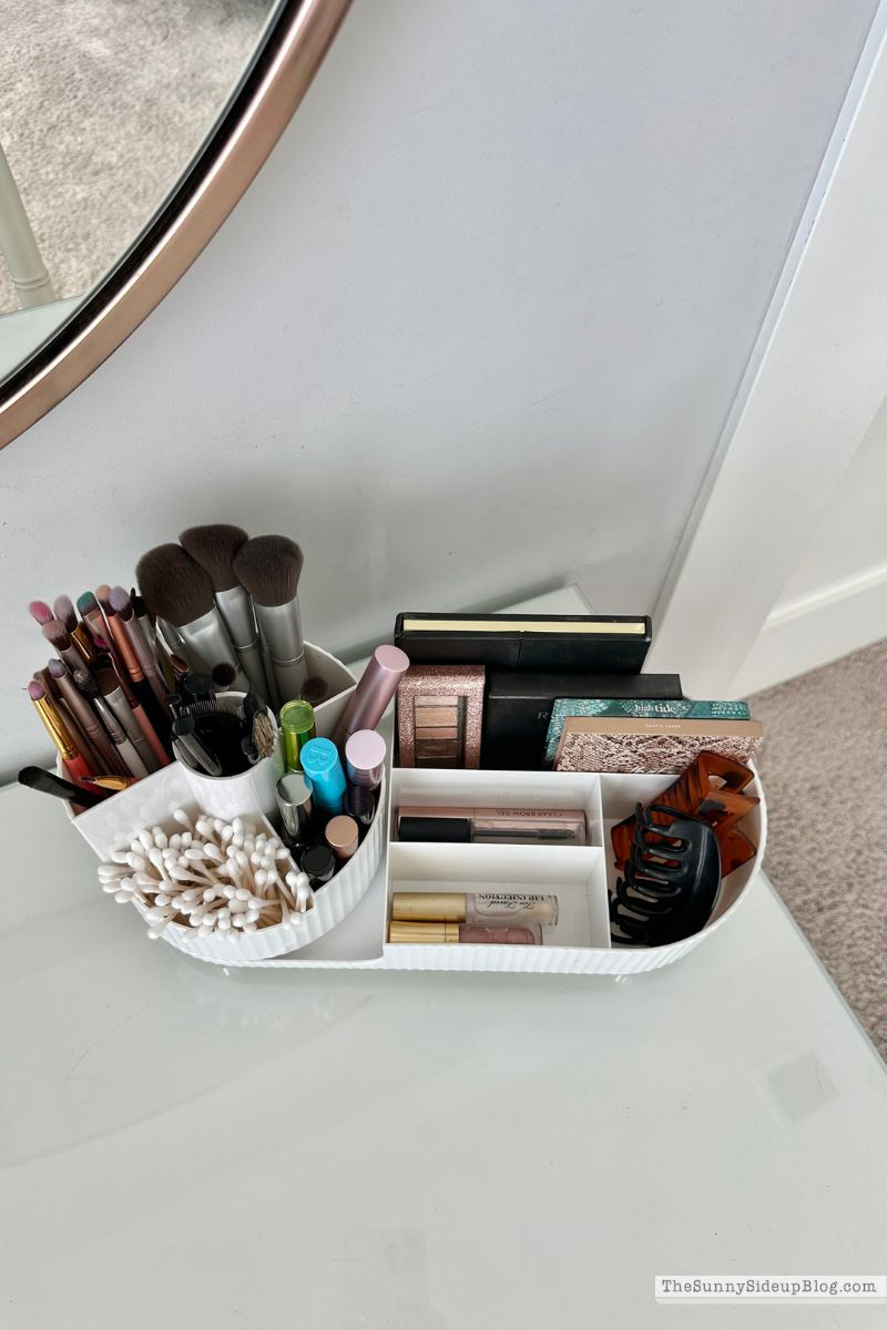 Makeup Organization (Sunny Side Up)