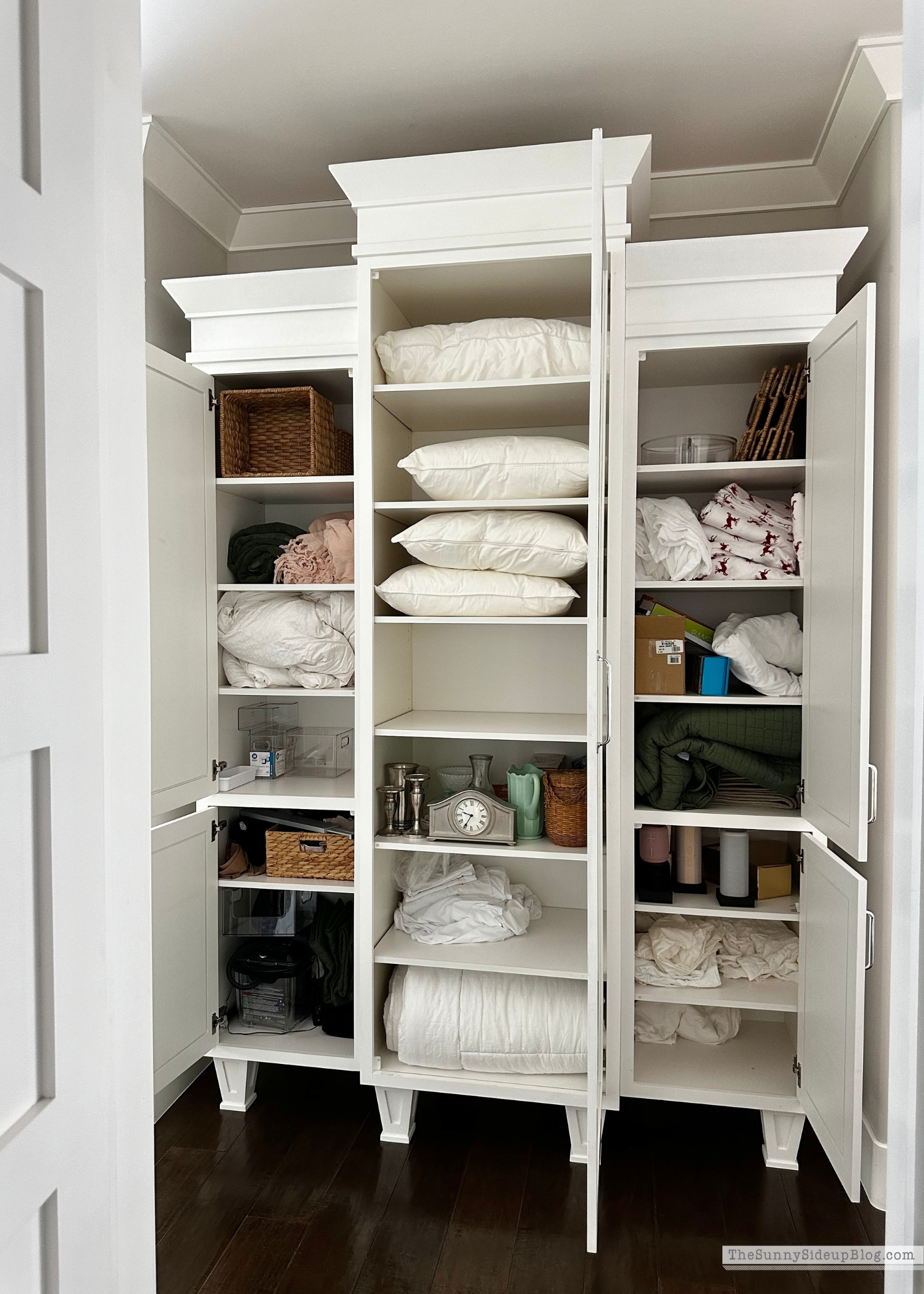 Wayfair Organized Linen Cupboard (Sunny Side Up Blog)