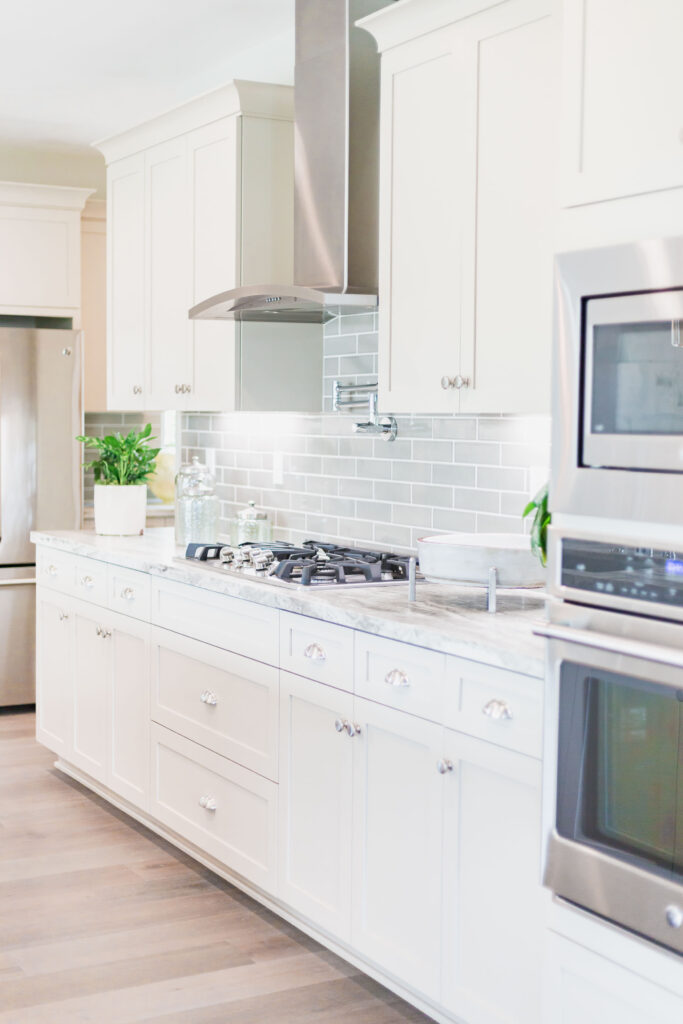 keep minimalist homes clean